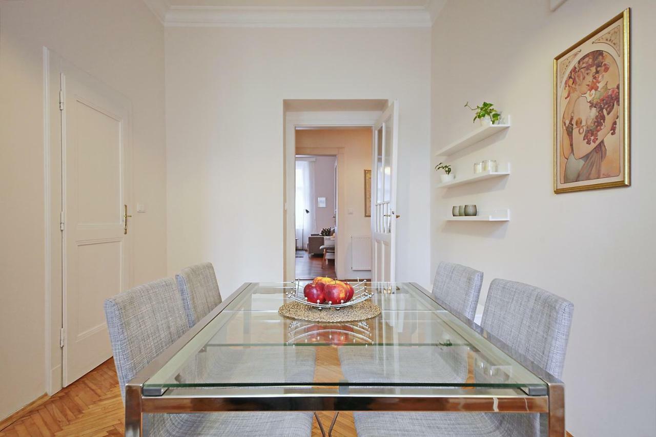 Apartment In The Heart Of Prague Praga Exterior foto