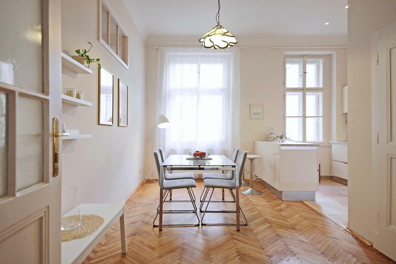 Apartment In The Heart Of Prague Praga Exterior foto